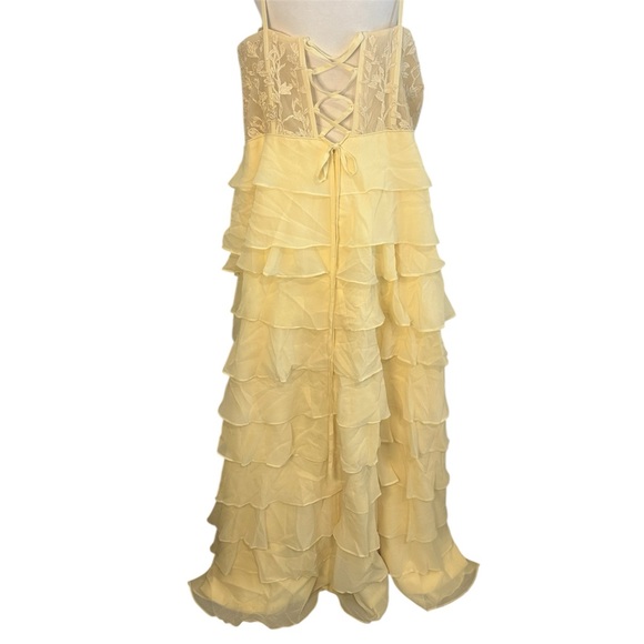 Size 22 Butter Yellow Embroidered Bodice Corset Back Ruffled Prom Dress NWT - Picture 4 of 7